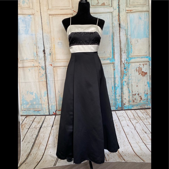 Dave & Johnny by Laura Ryner Sleeveless Spaghetti Straps Cocktail Long Dress 3/4 - Picture 2 of 14